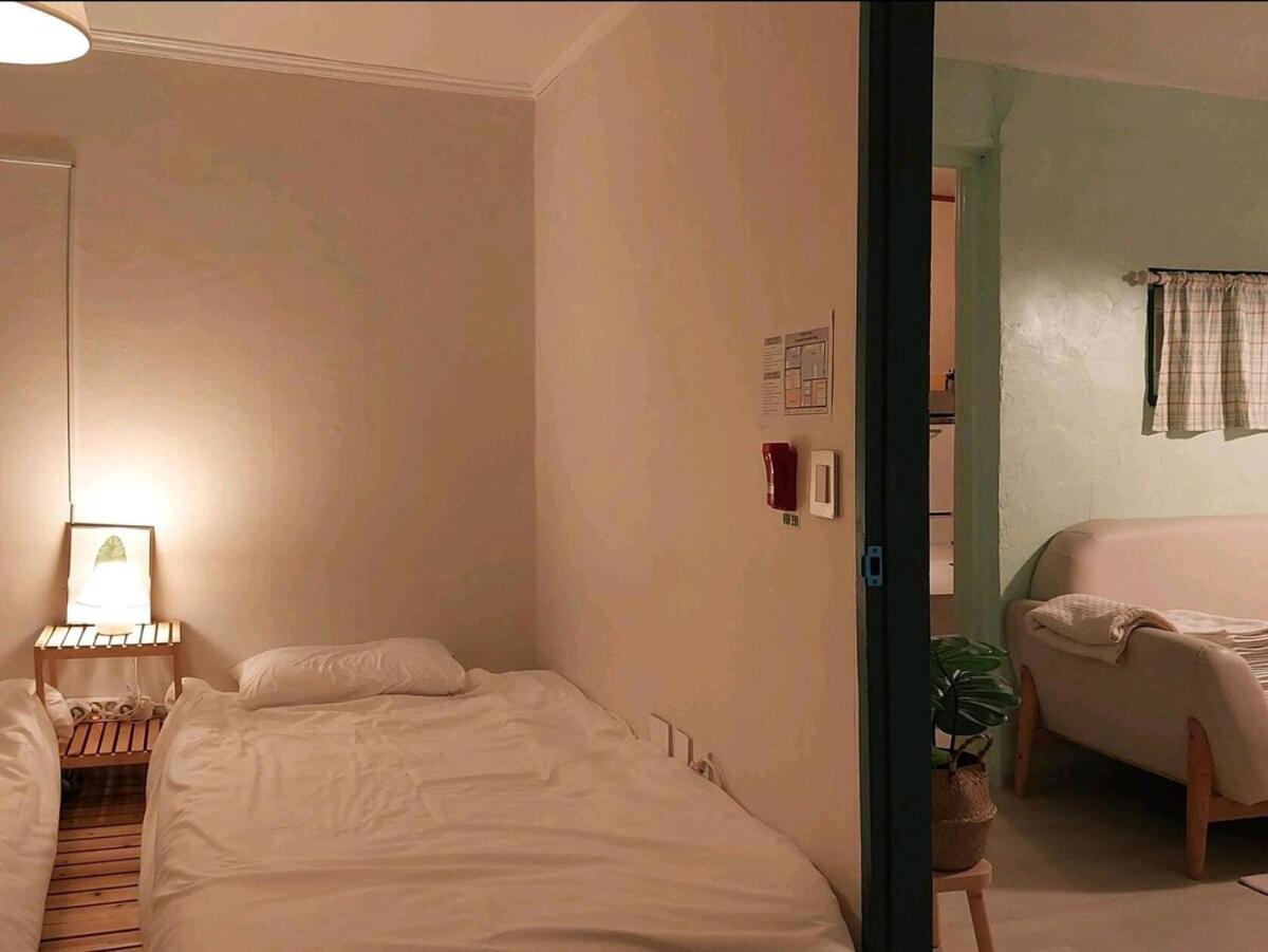 Hongik Univ 2room 4bed 1bedper1person Apartment Seoul