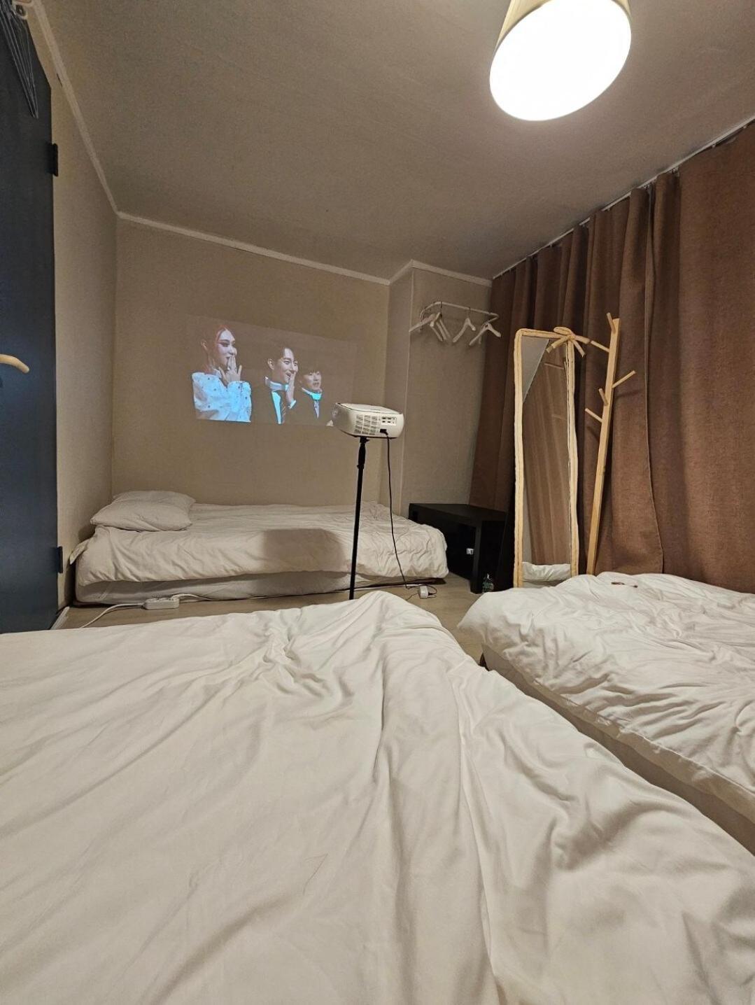 Hongik Univ 2room 4bed 1bedper1person Seoul