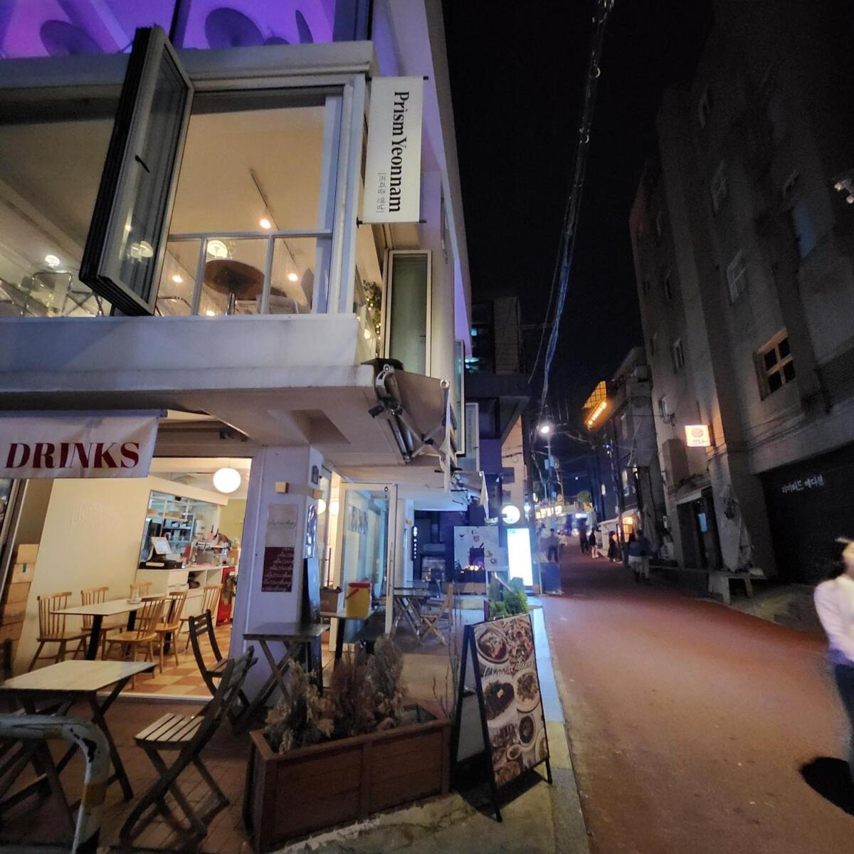 Hongik Univ 2room 4bed 1bedper1person * Seoul