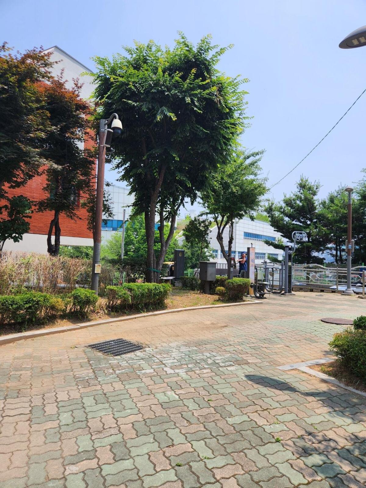 Hongik Univ 2room 4bed 1bedper1person